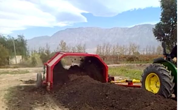 Volteador de compost ancho labor 2.20 metros